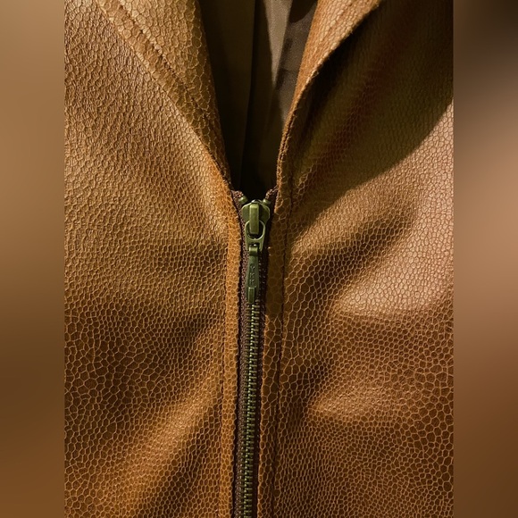 Chico’s zip up faux leather blazer/jacket-2=size large like new - Picture 2 of 6